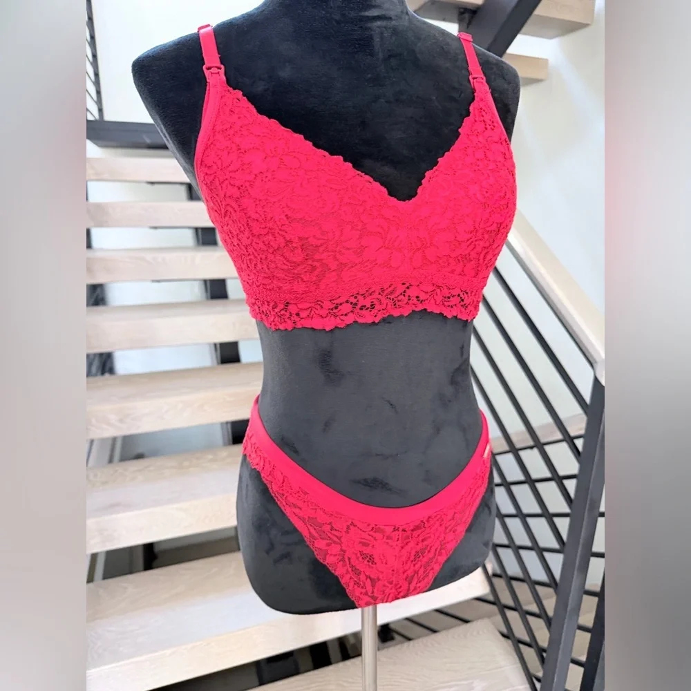Red Lace Bralette & Panties Matching Set - Women's Intimates